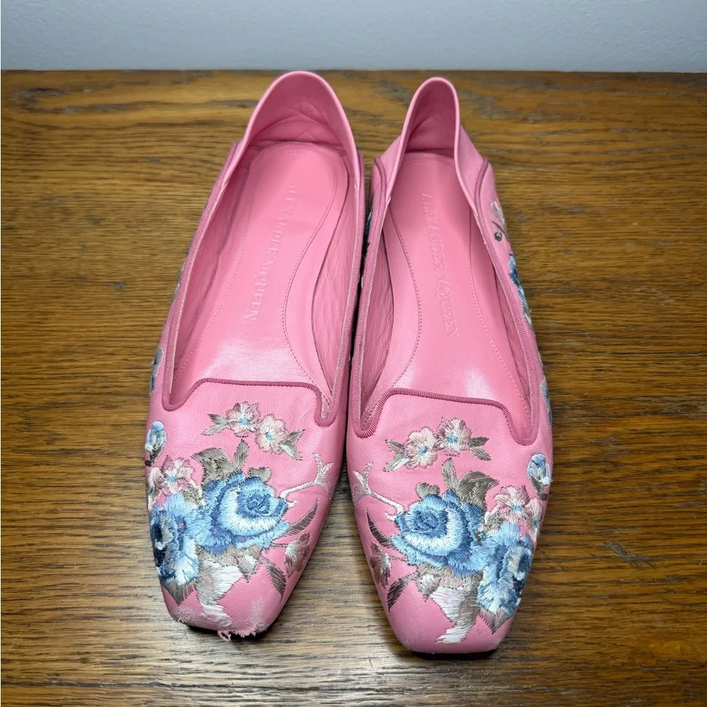 Alexander Mcqueen Size 37 • Pink Embroidered Ballet Loafer Flats Leather.